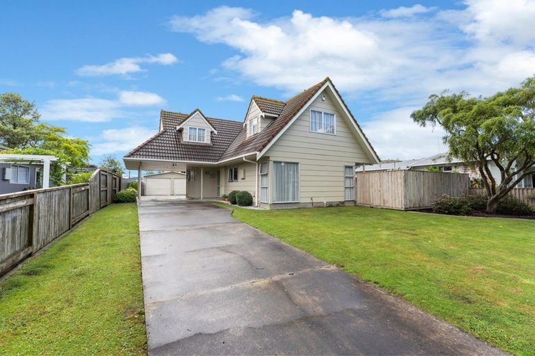 Photo of property in 51 John F Kennedy Drive, Milson, Palmerston North, 4414