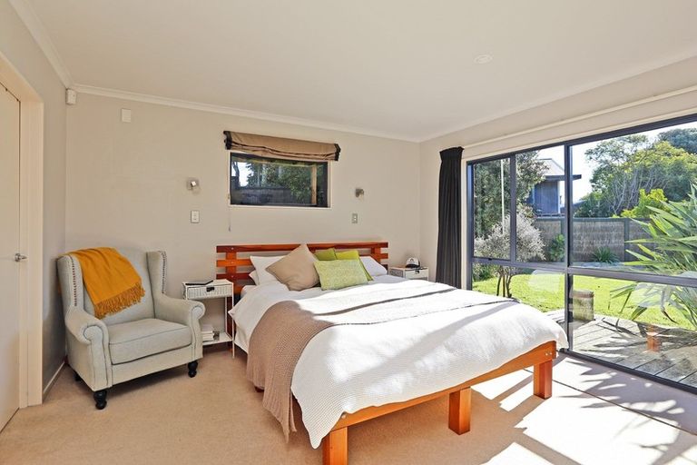 Photo of property in 32 Cedar Road, Te Awanga, 4102