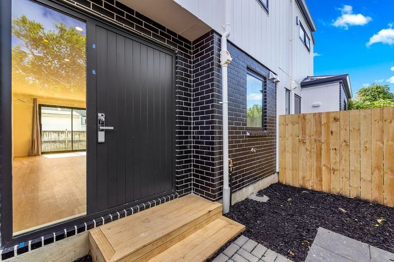 Photo of property in 17c Swaffield Road, Papatoetoe, Auckland, 2025