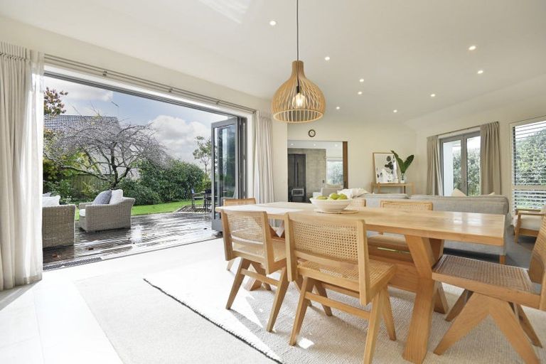 Photo of property in 12 Te Puna Place, Havelock North, 4130