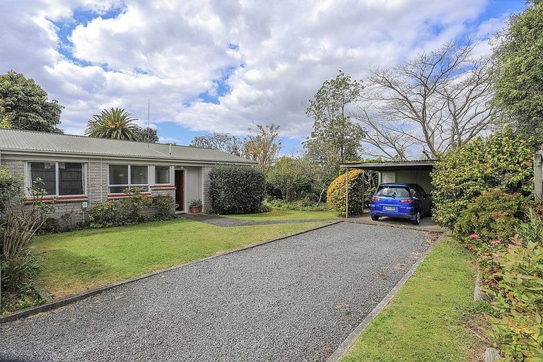 Photo of property in 2/138 Welcome Bay Road, Welcome Bay, Tauranga, 3112
