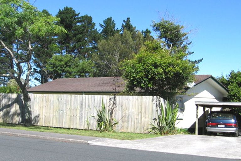 Photo of property in 81 Oreil Avenue, West Harbour, Auckland, 0618