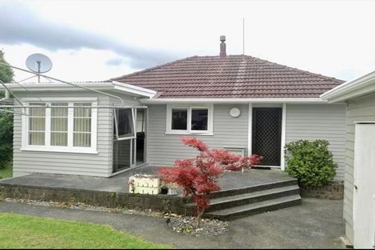 Photo of property in 1/11 Strid Road, Te Atatu South, Auckland, 0610