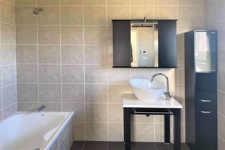 Photo of property in 11 Burns Street, Owaka, 9535