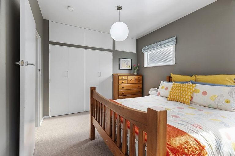 Photo of property in 14 Edinburgh Terrace, Berhampore, Wellington, 6023