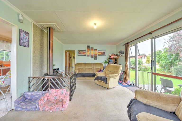 Photo of property in 54 Hunter Street, Edendale, 9825