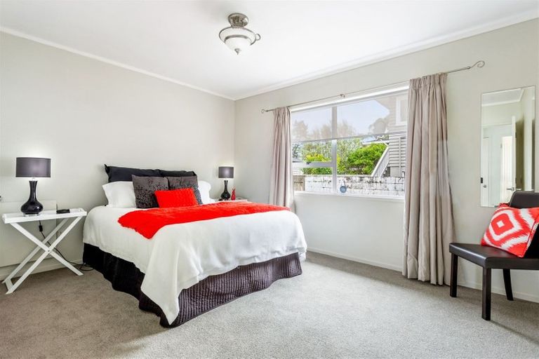 Photo of property in 1/322 Royal Road, Massey, Auckland, 0614