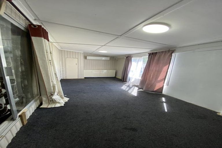 Photo of property in 9 Mahia Road, Manurewa, Auckland, 2102
