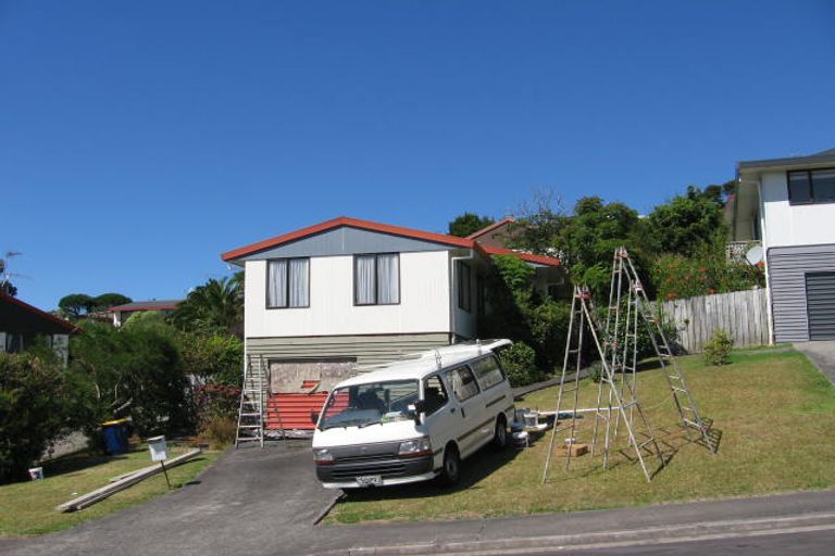 Photo of property in 30 Exeter Place, Unsworth Heights, Auckland, 0632