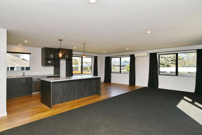 Photo of property in 16 Corhampton Street, Aranui, Christchurch, 8061