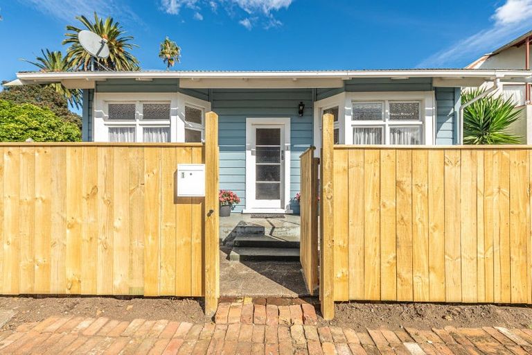 Photo of property in 1 Harrison Street, Whanganui, 4500