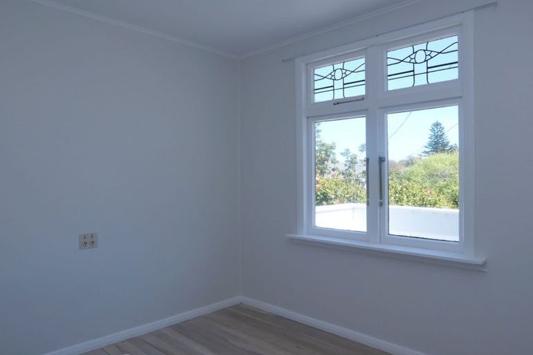 Photo of property in 5 Allen Road, Raumati Beach, Paraparaumu, 5032