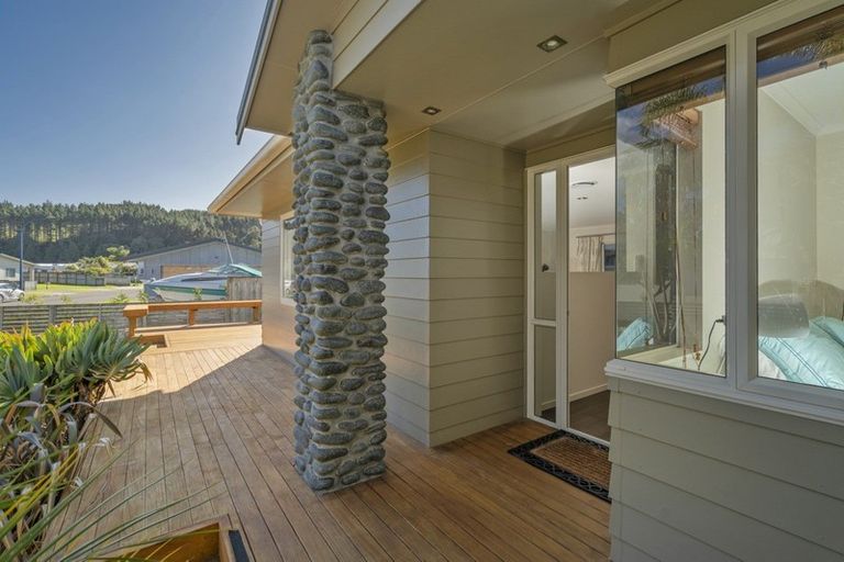 Photo of property in 14 Captain Wood Avenue, Whitianga, 3510