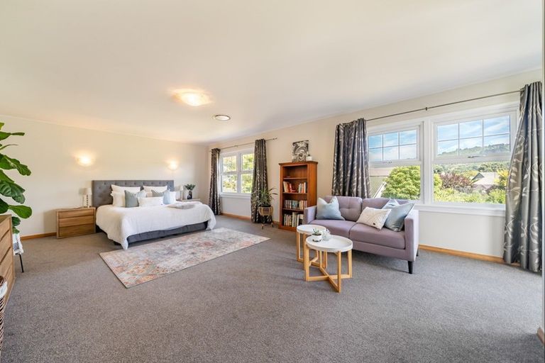 Photo of property in 8 Saint Andrews Grove, Boulcott, Lower Hutt, 5010