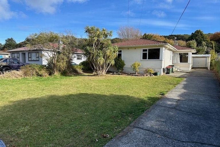 Photo of property in 49 Westminster Road, Wainuiomata, Lower Hutt, 5014