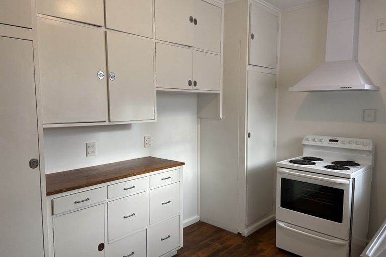 Photo of property in 6 Mangaroa Hill Road, Clouston Park, Upper Hutt, 5018