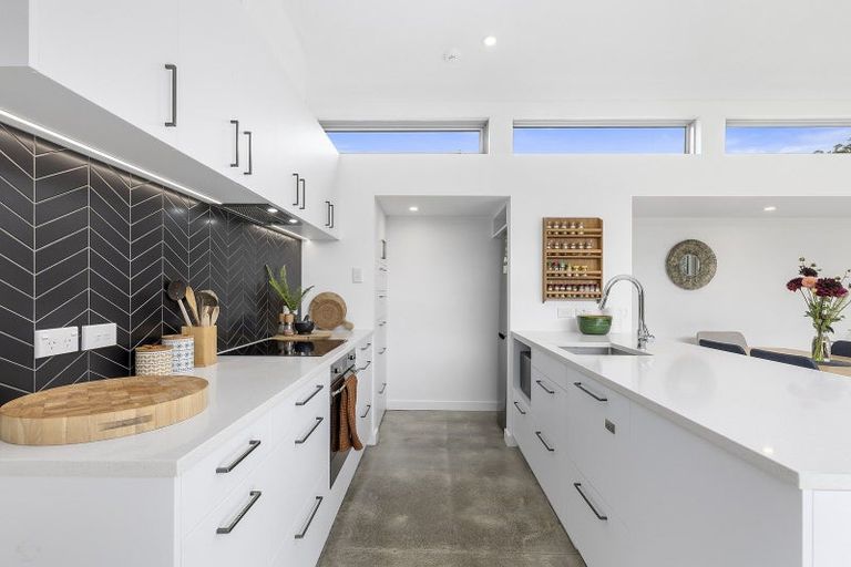 Photo of property in 20 Mantell Street, Seatoun, Wellington, 6022