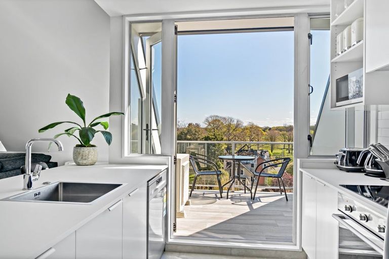 Photo of property in 15/15 Peterborough Street, Christchurch Central, Christchurch, 8013