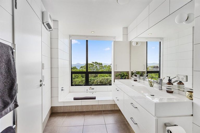 Photo of property in 51 Jubilee Road, Khandallah, Wellington, 6035