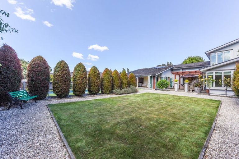 Photo of property in 16 Aratia Way, Richmond, 7020