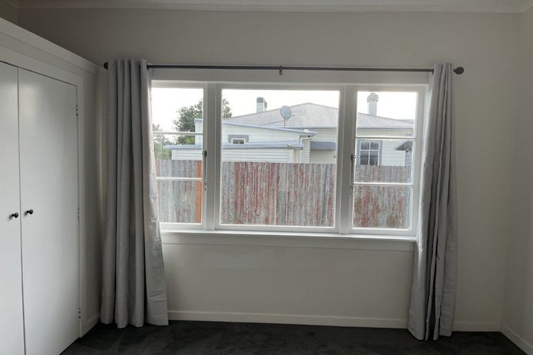 Photo of property in 26 Mako Mako Road, Levin, 5510