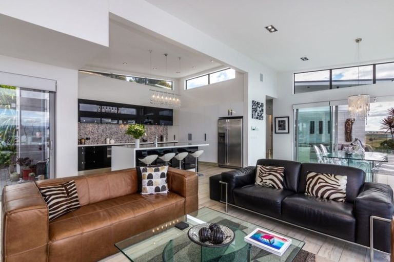 Photo of property in 50 Mapara Road, Acacia Bay, Taupo, 3385