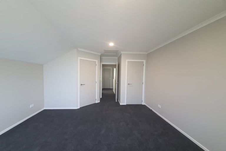 Photo of property in 6c Te Whiti Grove, Waterloo, Lower Hutt, 5011
