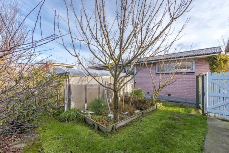 Photo of property in 6 West-watson Avenue, Hillmorton, Christchurch, 8025