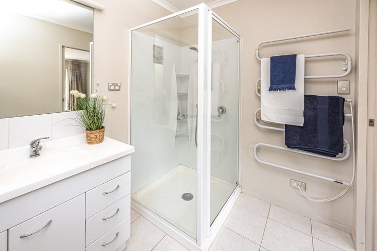 Photo of property in 64 Parkdale Drive, Aramoho, Whanganui, 4500