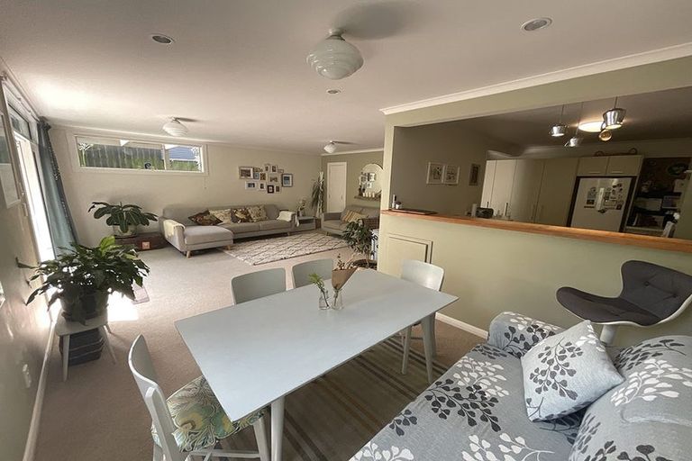 Photo of property in 2 Te Kura Road, Pukerua Bay, 5026