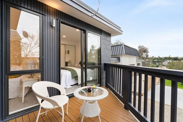 Photo of property in 1/612 Beach Road, Browns Bay, Auckland, 0630