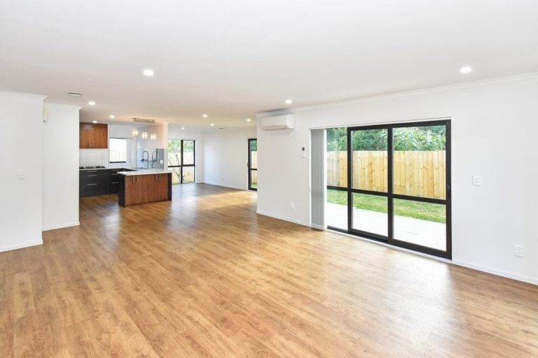 Photo of property in 11a Bruce Place, Papatoetoe, Auckland, 2025