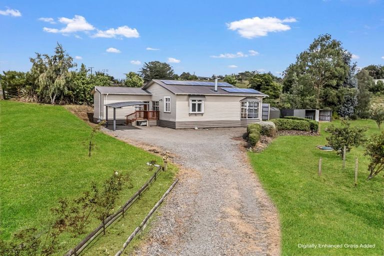 Photo of property in 16 Mount Biggs Road, Halcombe, Feilding, 4779