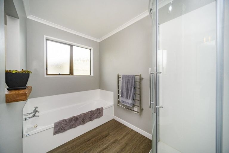 Photo of property in 4 Spilman Place, Awapuni, Palmerston North, 4412