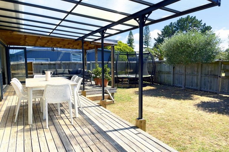 Photo of property in 112a Kiwi Road, Whangamata, 3620