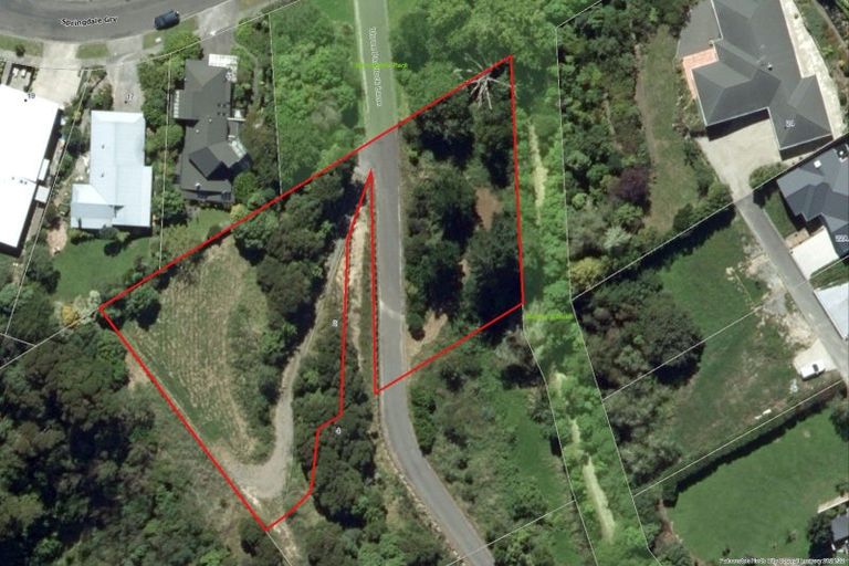 Photo of property in 2 Three Paddock Lane, Fitzherbert, Palmerston North, 4410