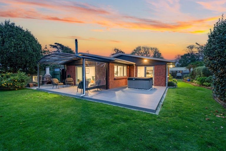 Photo of property in 1a Bracken Street, Wallaceville, Upper Hutt, 5018