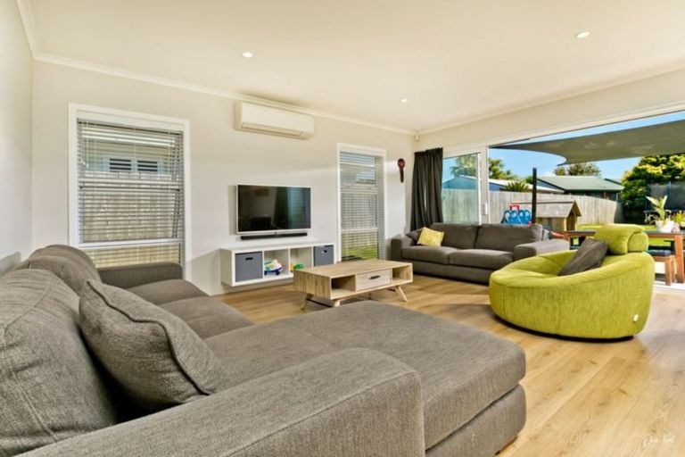 Photo of property in 352 Main Road, Huapai, Kumeu, 0810