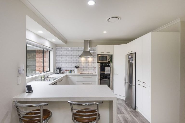 Photo of property in 234 Polson Hill Drive, Aokautere, Palmerston North, 4471