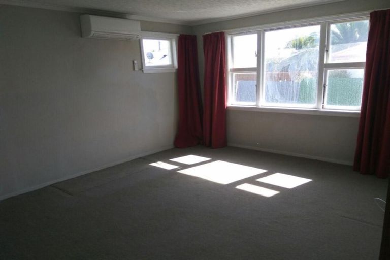 Photo of property in 91 Palmers Road, New Brighton, Christchurch, 8083