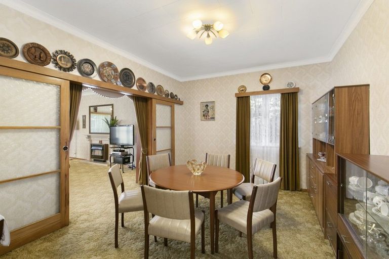 Photo of property in 21 Military Road, Boulcott, Lower Hutt, 5010