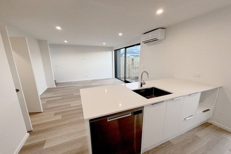 Photo of property in 1/37 Woodville Street, Edgeware, Christchurch, 8013