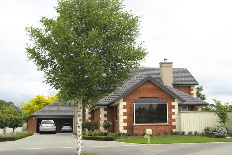 Photo of property in 56 Chateau Drive, Burnside, Christchurch, 8053