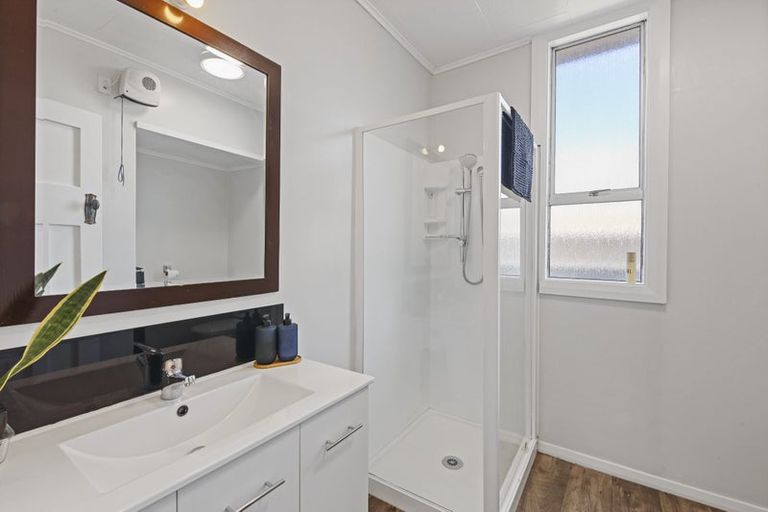 Photo of property in 22 Brynley Street, Hornby, Christchurch, 8042