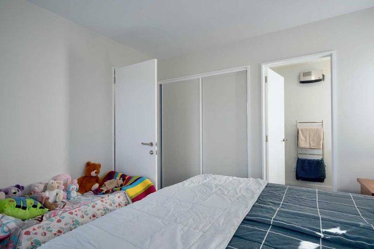 Photo of property in 21 Tara Crescent, Woodend, 7610