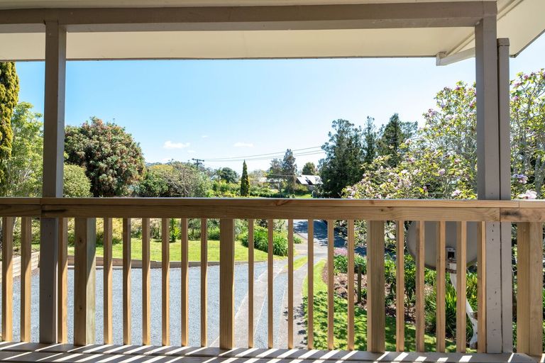 Photo of property in 84 Hone Heke Road, Kerikeri, 0230