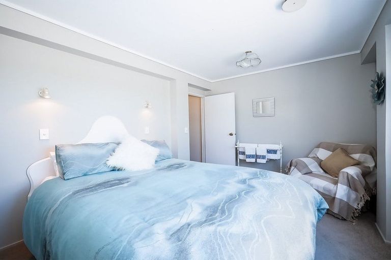 Photo of property in 15 Te Haumi Drive, Paihia, 0200