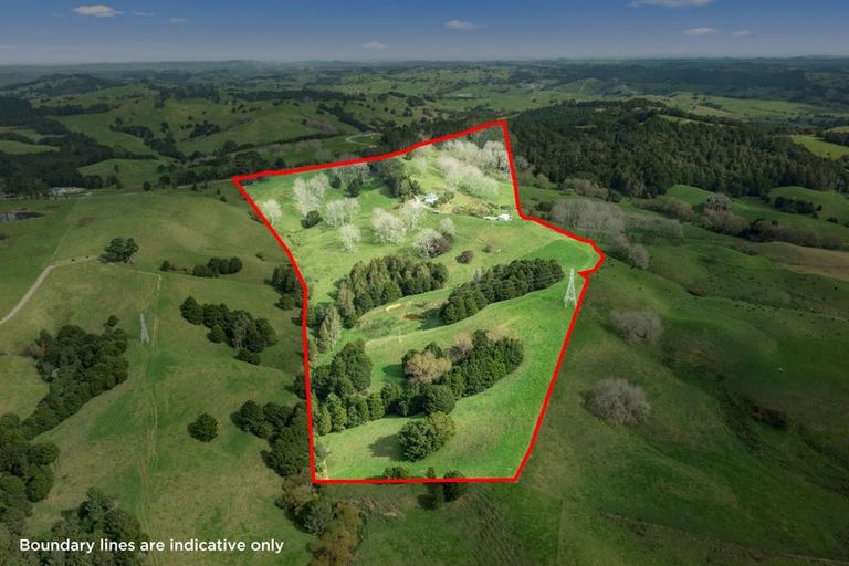 Photo of property in 624 Golden Stairs Road, Mareretu, Maungaturoto, 0589