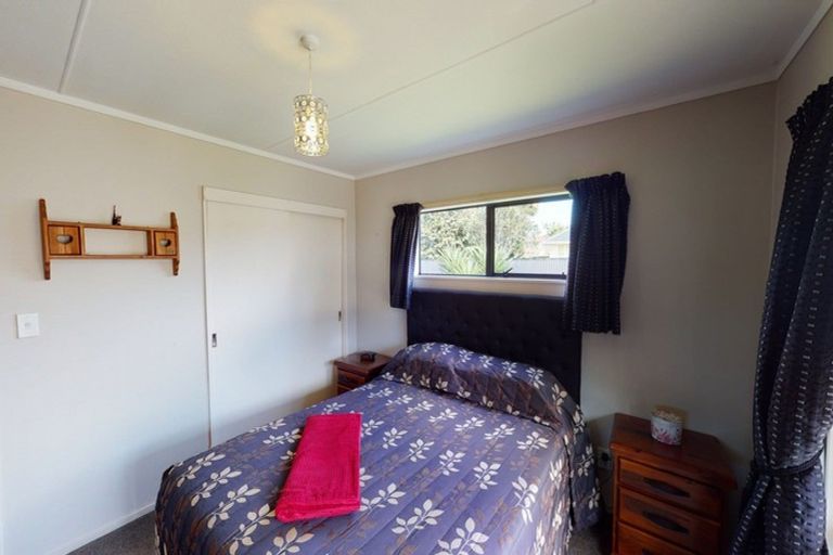 Photo of property in 21a Chester Street, Levin, 5510