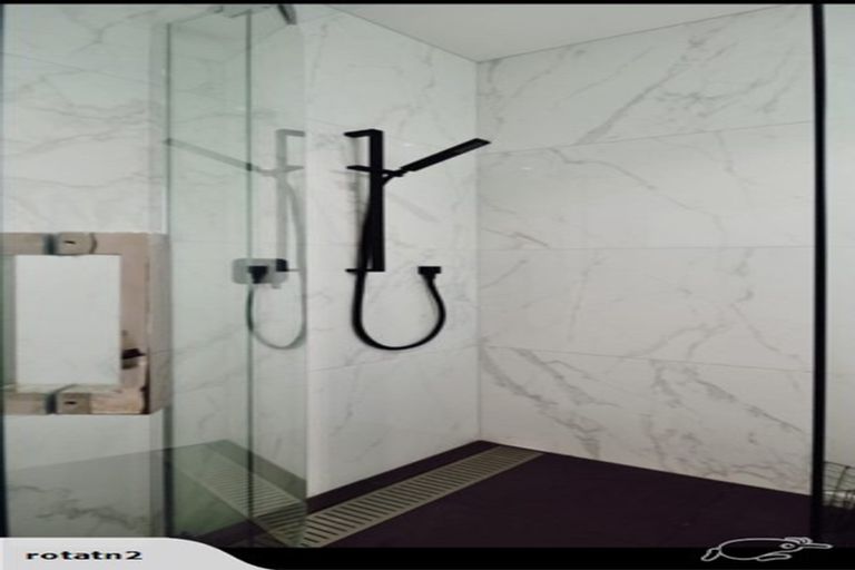 Photo of property in 2/40a Blakeborough Drive, Forrest Hill, Auckland, 0620